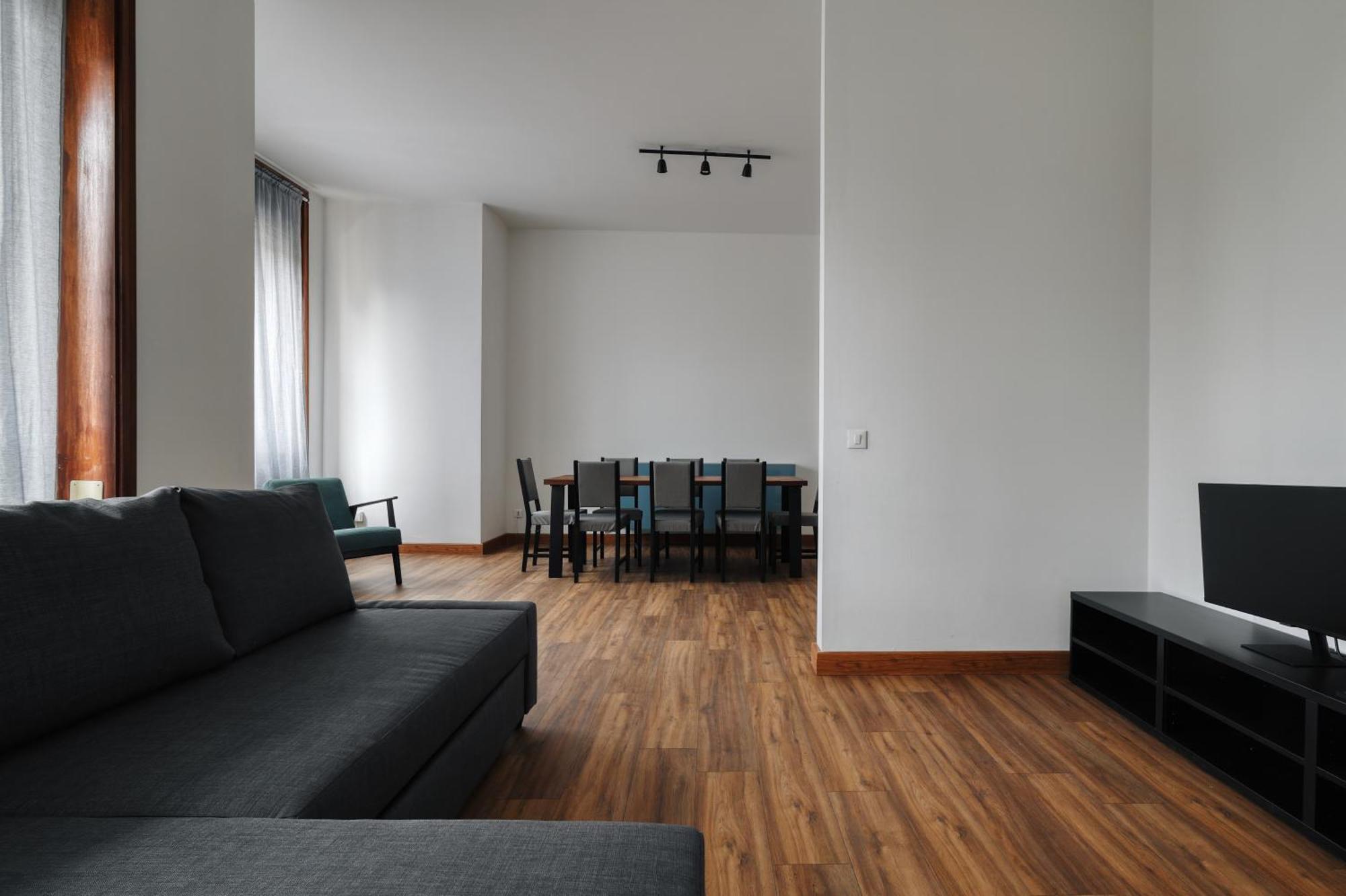 Joivy Chic 3-Bed Flat Near Colonne Di San Lorenzo Milan Bagian luar foto