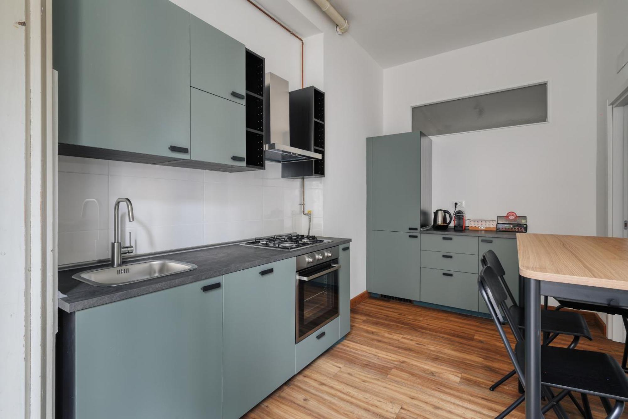 Joivy Chic 3-Bed Flat Near Colonne Di San Lorenzo Milan Bagian luar foto