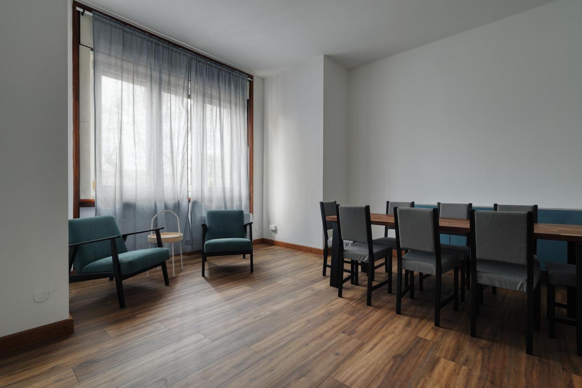 Joivy Chic 3-Bed Flat Near Colonne Di San Lorenzo Milan Bagian luar foto